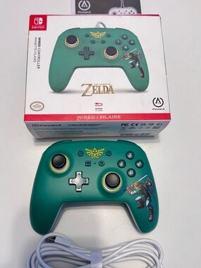 New - Zelda Wired Controller for Nintendo Switch - Teal Green